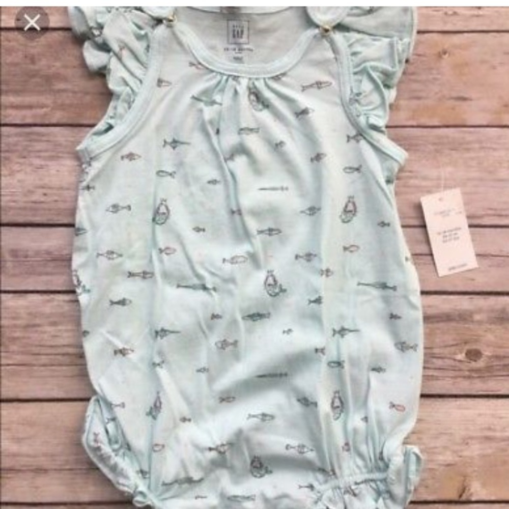 Baby GAP mermaid print onesie one piece 6-12M